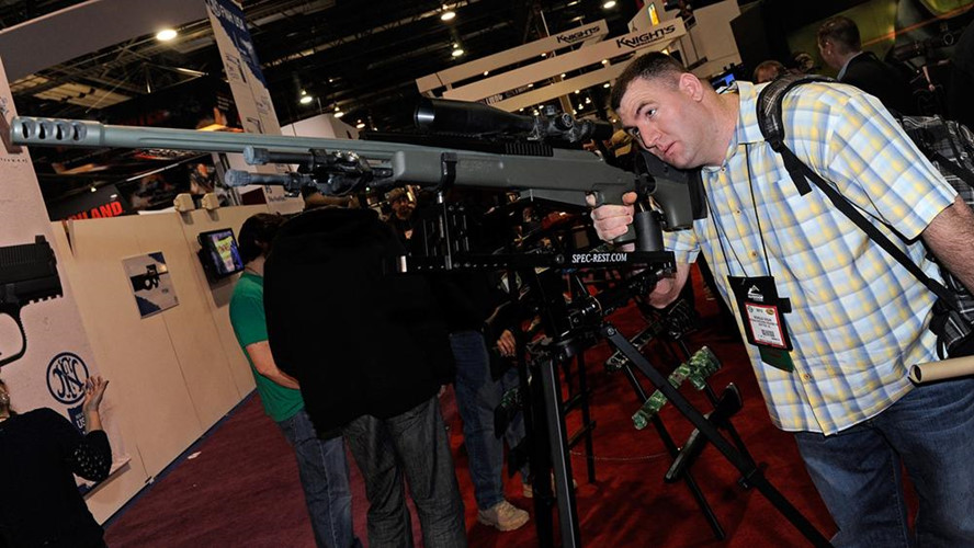 Soi khẩu súng trường bắn tỉa có phát bắn xa nhất lịch sử